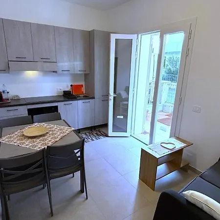 Da Ada - Appartamentino Al Mare, Con Due Bici, Ideale Per Coppie O Piccole Famiglie Lägenhet *